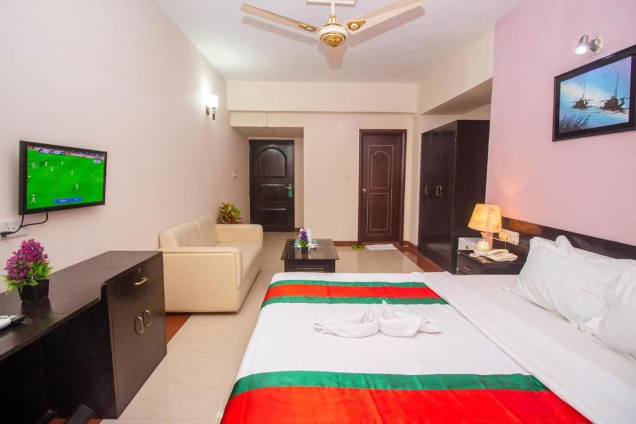 Hotel The Rahmania International Dhaka Bagian luar foto