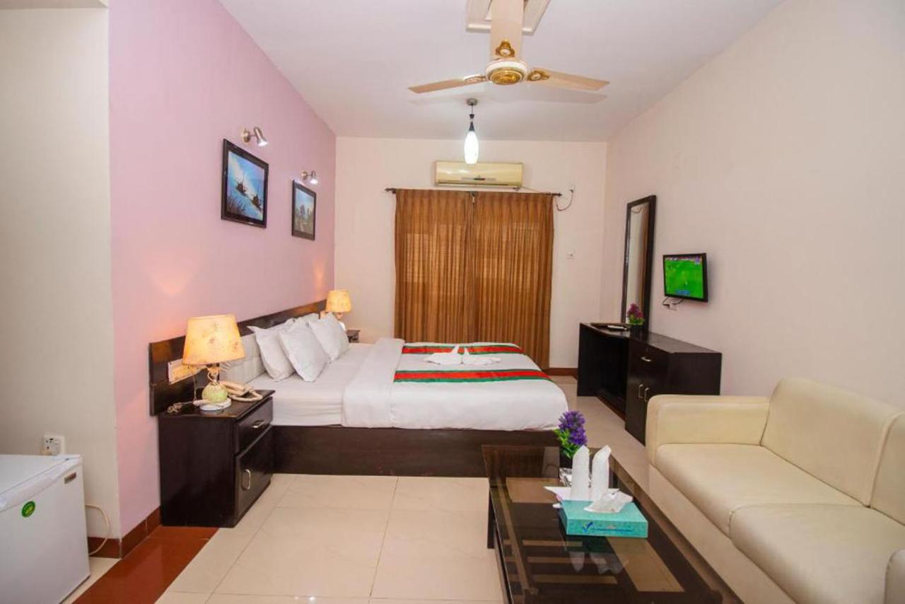Hotel The Rahmania International Dhaka Bagian luar foto