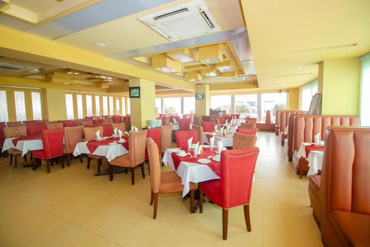 Hotel The Rahmania International Dhaka Bagian luar foto
