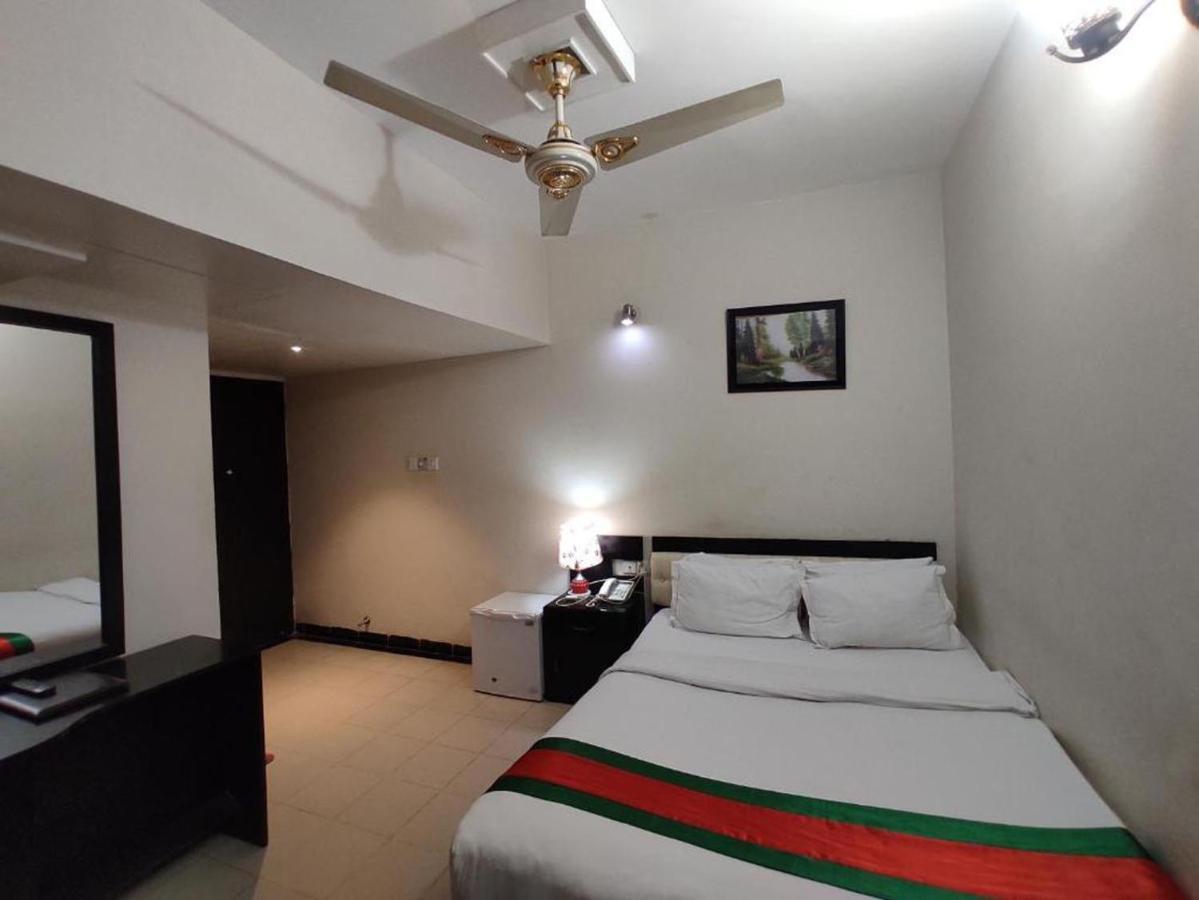 Hotel The Rahmania International Dhaka Bagian luar foto