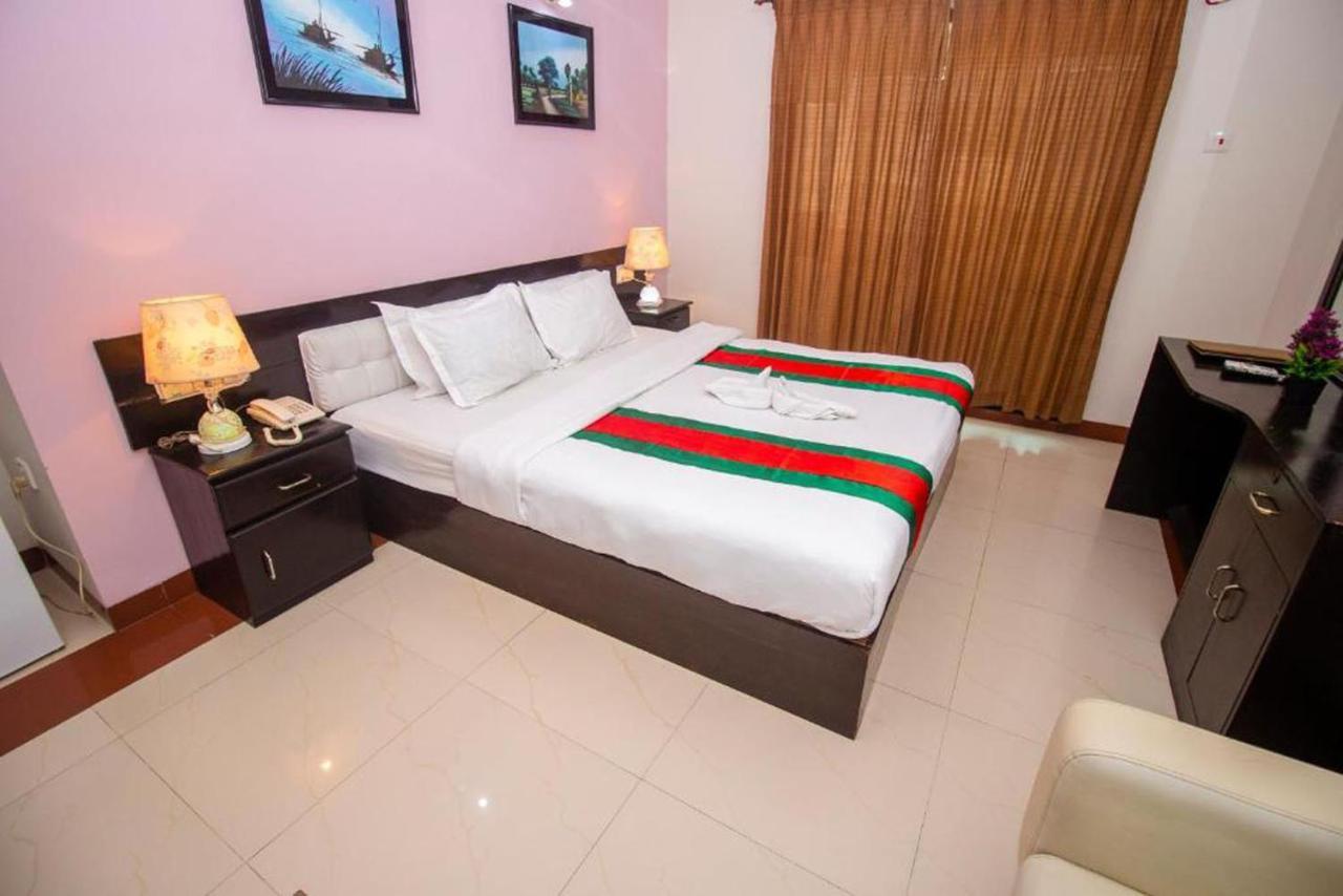 Hotel The Rahmania International Dhaka Bagian luar foto