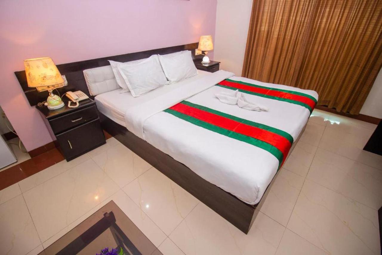Hotel The Rahmania International Dhaka Bagian luar foto