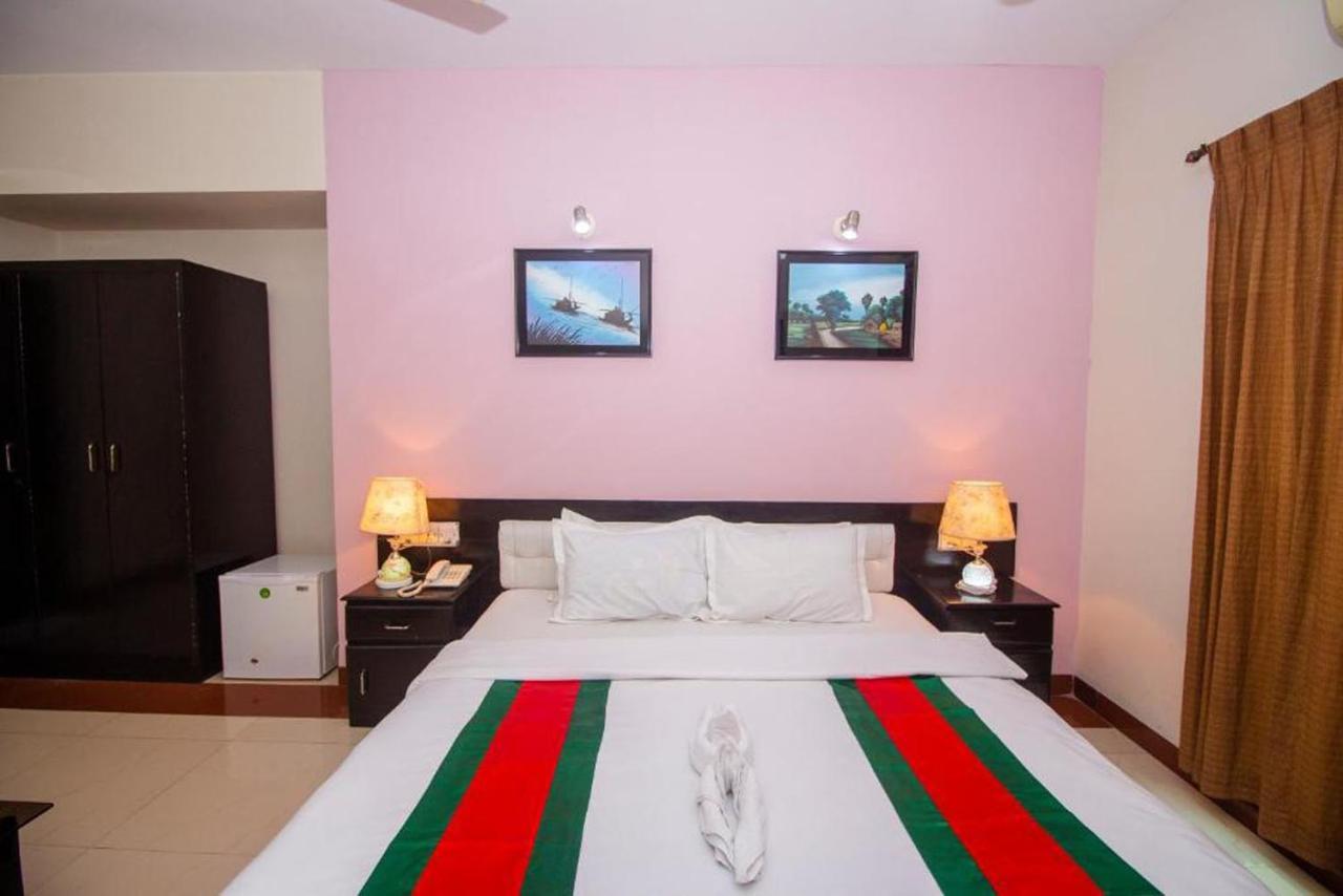Hotel The Rahmania International Dhaka Bagian luar foto