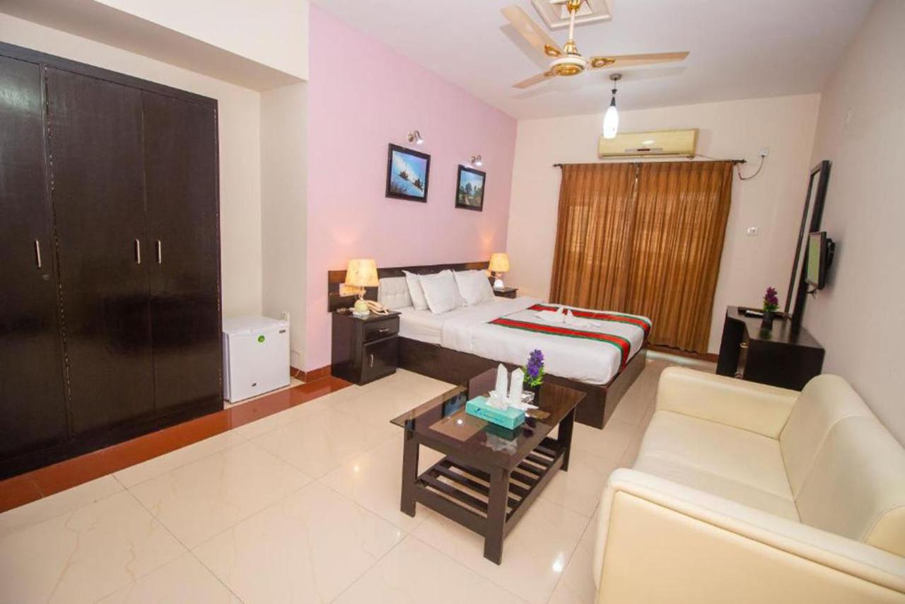 Hotel The Rahmania International Dhaka Bagian luar foto